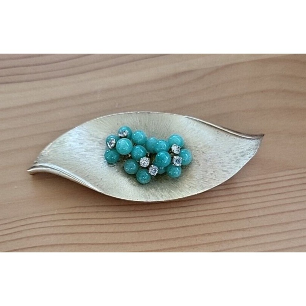 Modernist Leaf Green Bead Glass Brushed Textured Gold Tone Brooch Pin